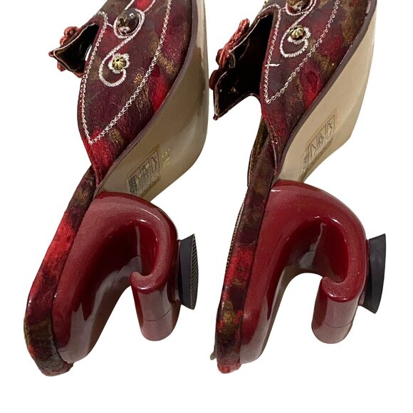 Pierre Dumas Marie Mule 8.5 Red Eastern Asian Exotic Theater Cosplay Embellished - Picture 6 of 10